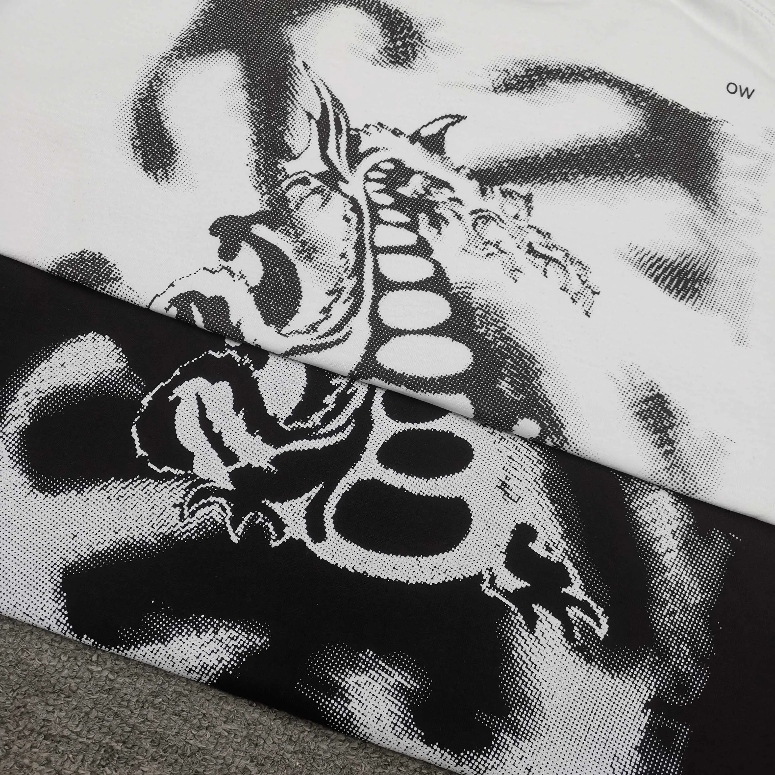 off white new graffiti dragon loose version short-sleeved T-shirt Size: S M L XL Color: Black White P240